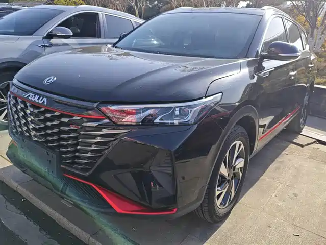 DONGFENG AX7