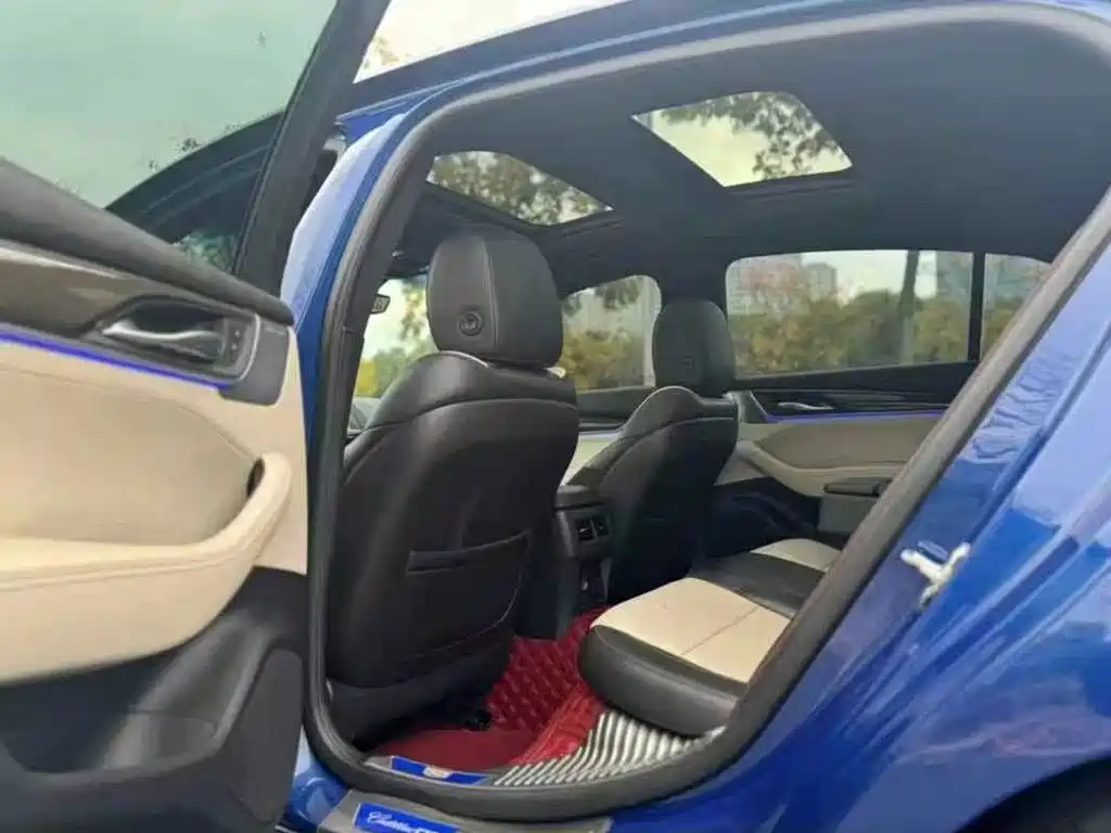 Cadillac CT5 — миниатюра 6