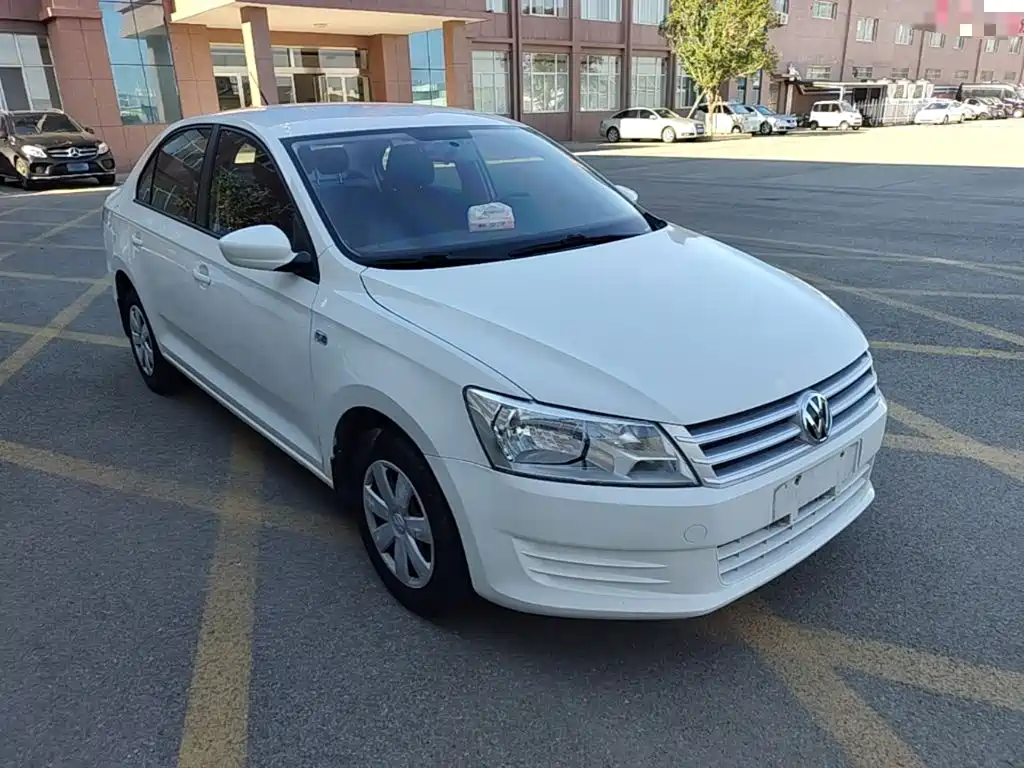 Volkswagen Santana — миниатюра 4