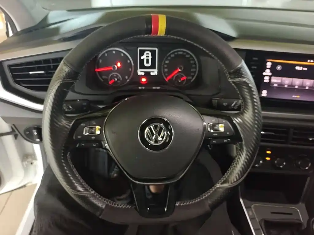 Volkswagen Polo — миниатюра 11