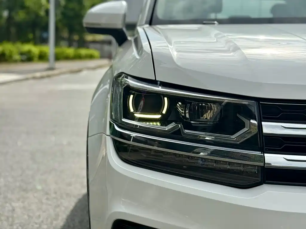 Volkswagen Tharu 2019 280TSI Luxury V