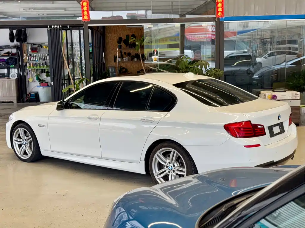 BMW 5 Series (Import) — миниатюра 3