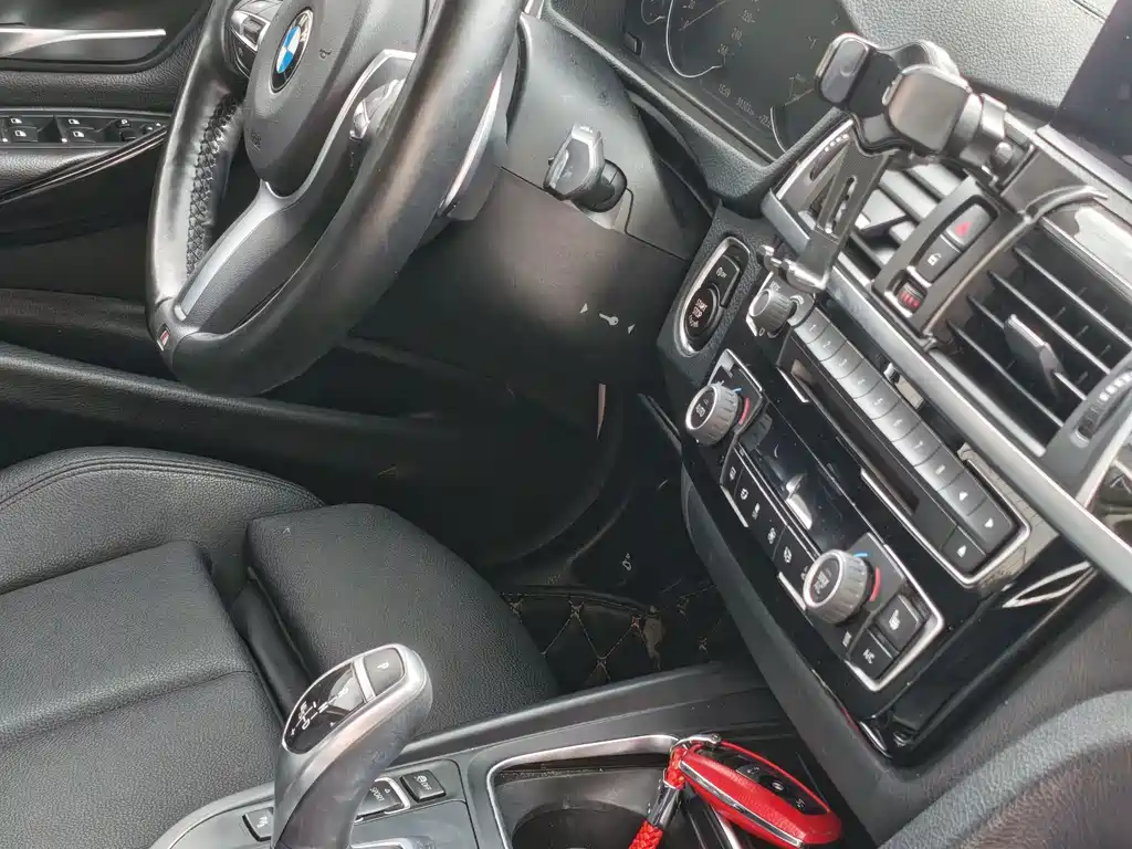 BMW 3 Series — миниатюра 4