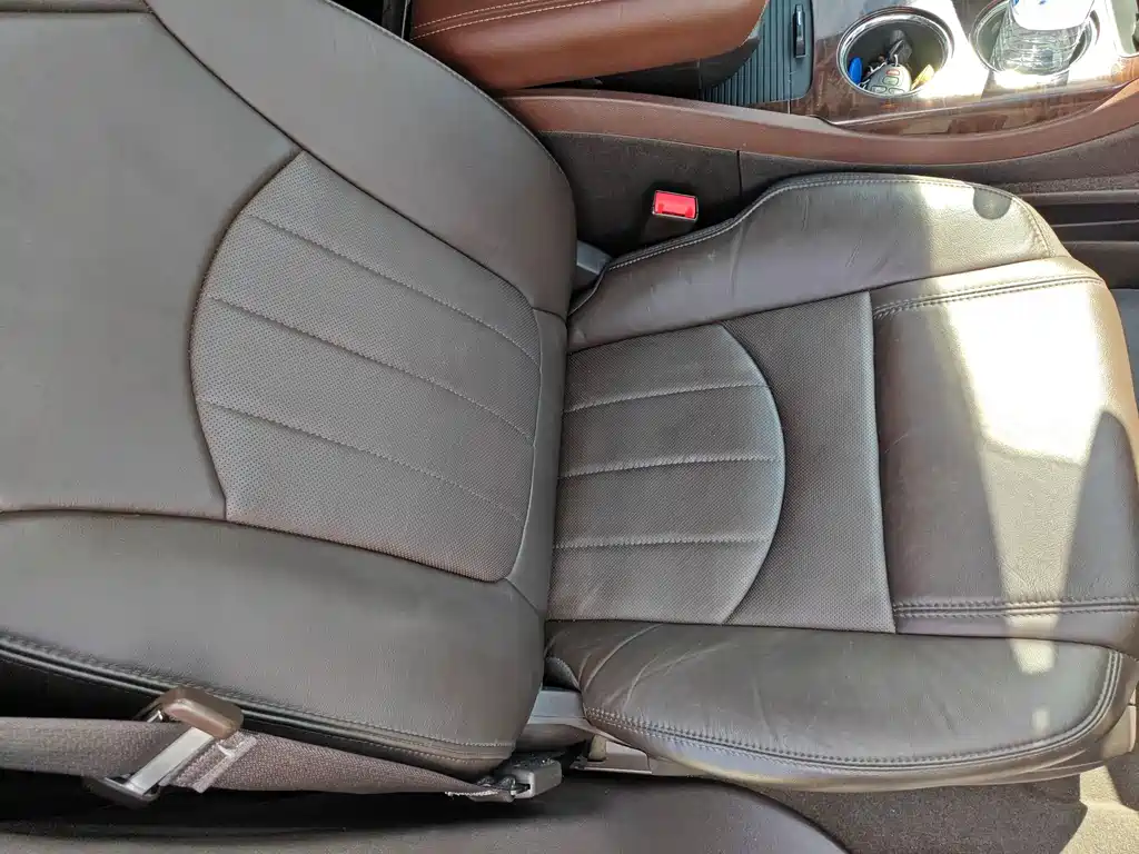 Buick Enclave — миниатюра 27