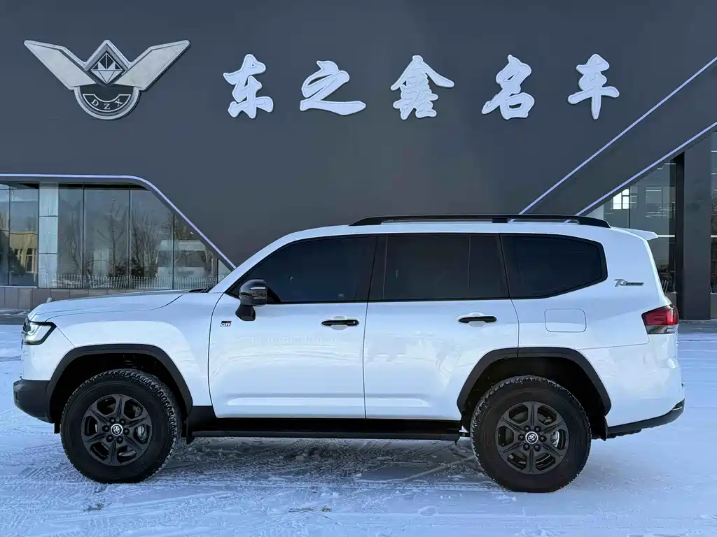 Toyota Land Cruiser 2023 3.3T