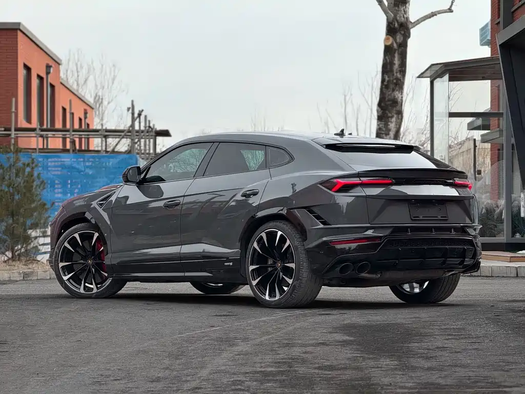 Lamborghini Urus — фотографии объявления, Фото 16