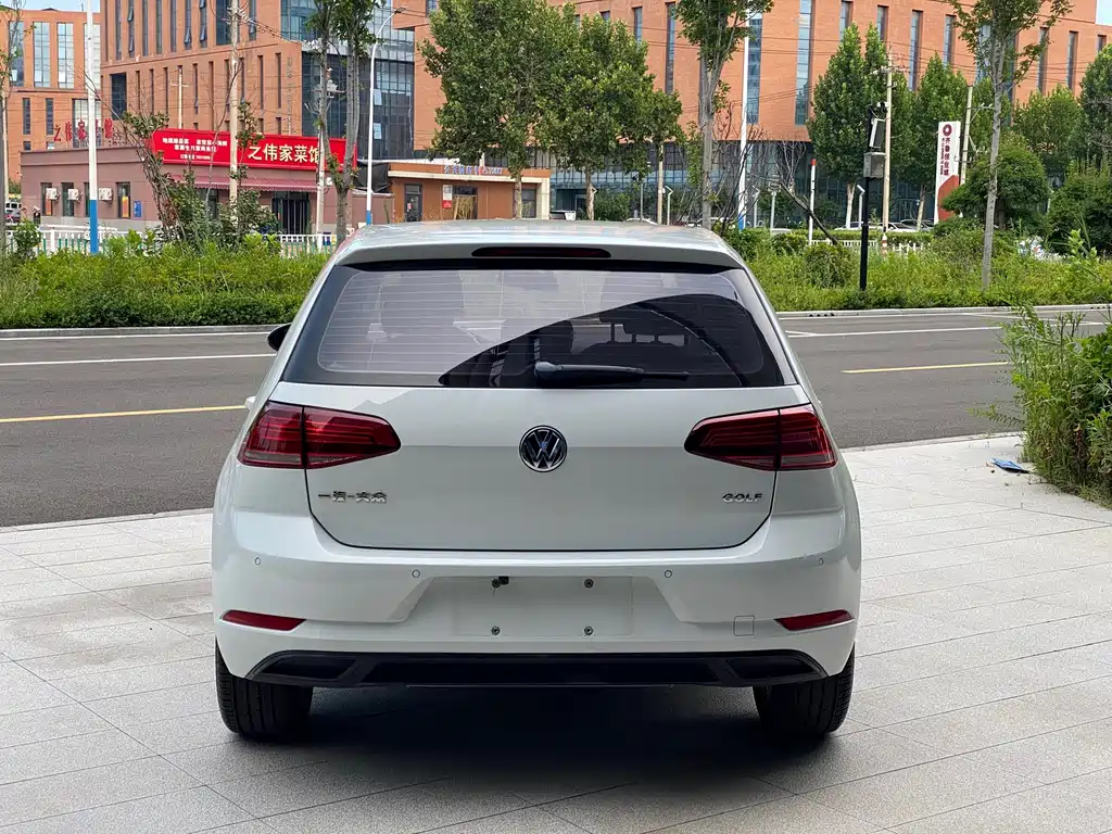 Volkswagen Golf — миниатюра 8