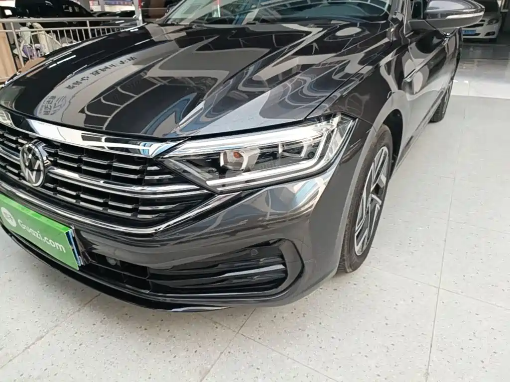 Volkswagen Sagitar — миниатюра 24