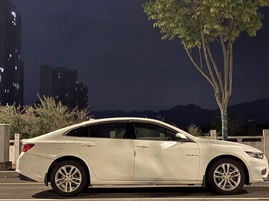 Chevrolet Malibu XL — миниатюра 4