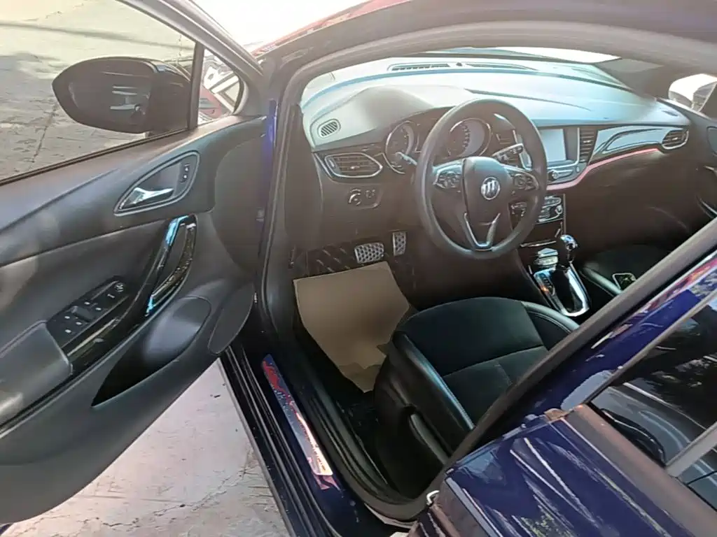 Buick Verano — миниатюра 16