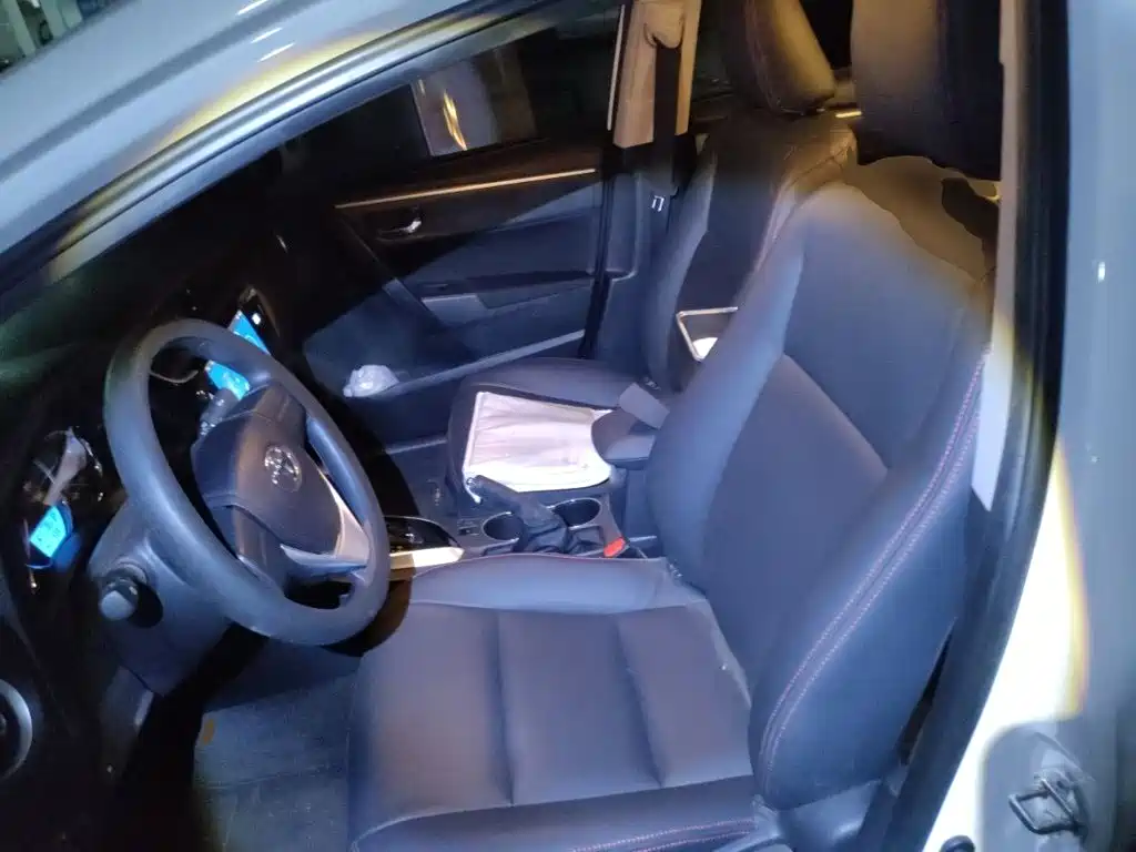 Toyota Corolla — миниатюра 12