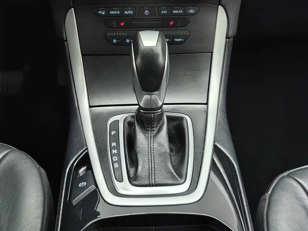 Ford Edge — миниатюра 13