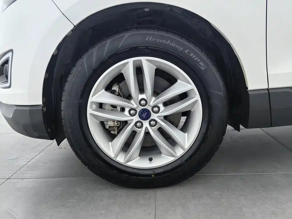 Ford Edge — миниатюра 17