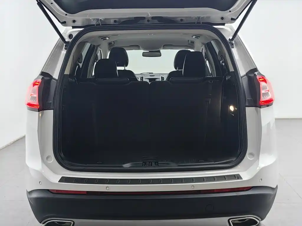 Ford Edge — миниатюра 16