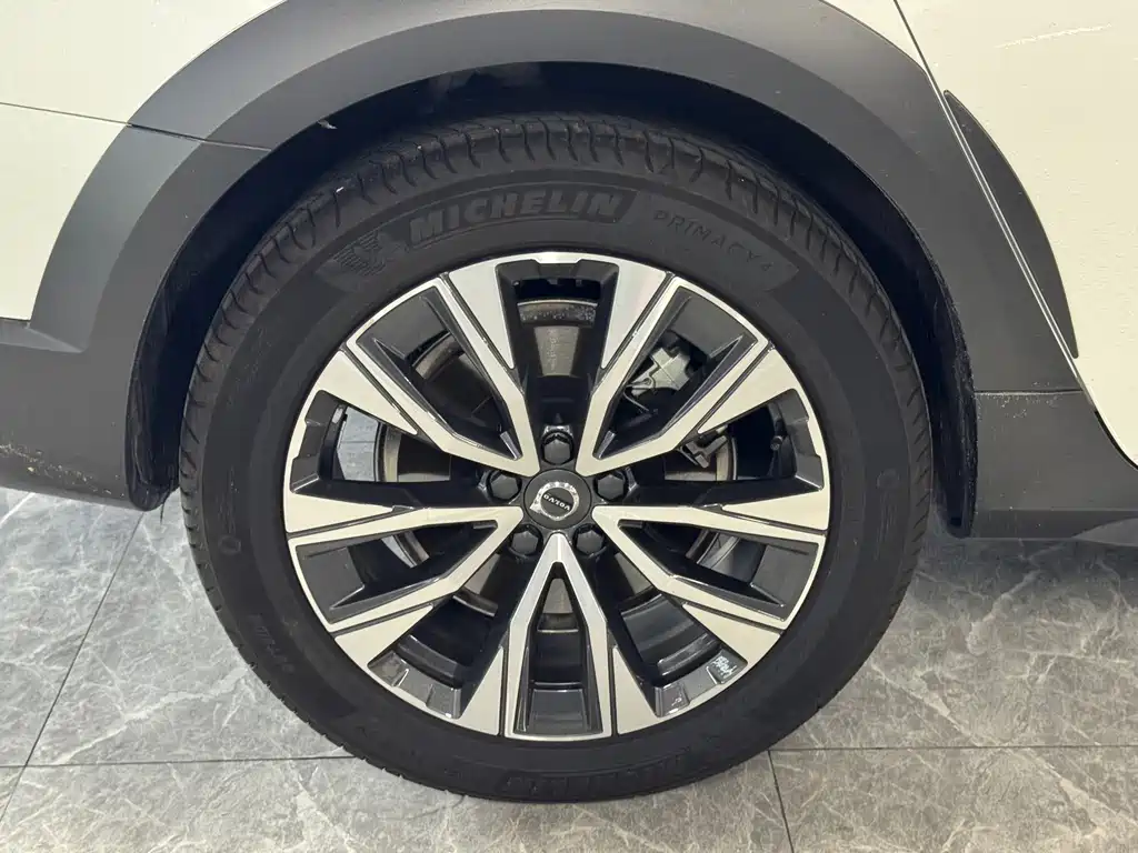 Volvo V90 — миниатюра 11