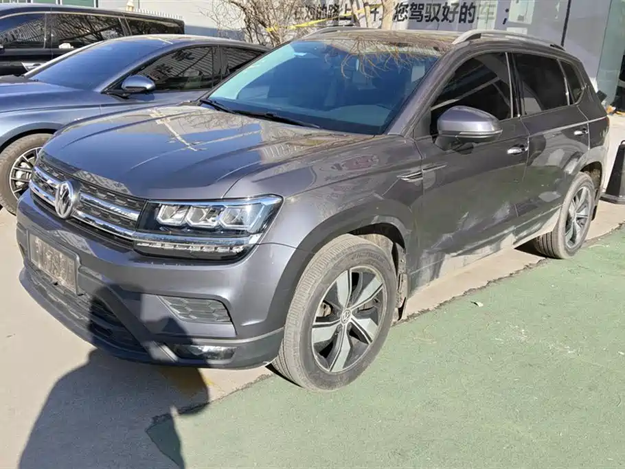 Volkswagen Tharu 2020