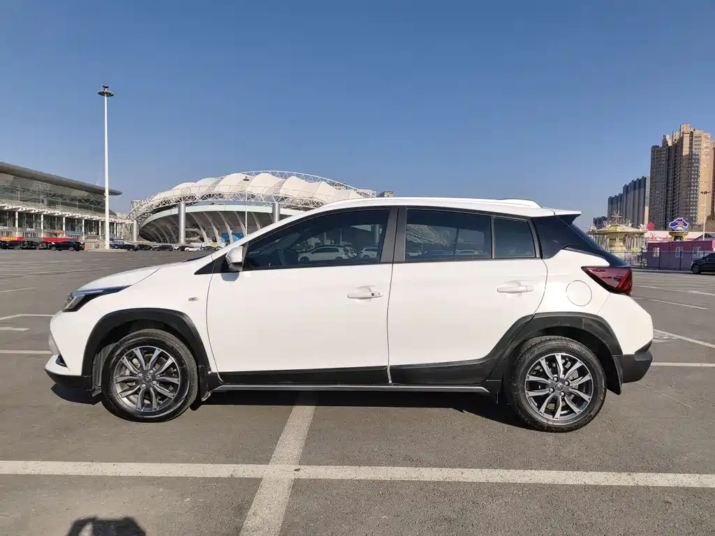 TOYOTA YARIS L ZHIXUAN