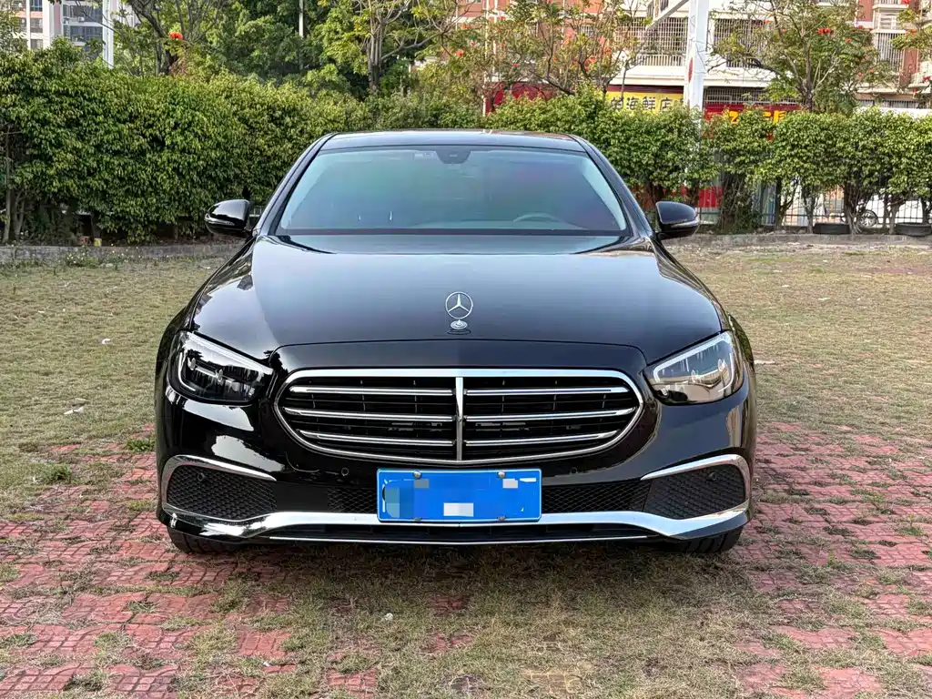 Mercedes-Benz E-Class E 2023 E 260 L 4MATIC