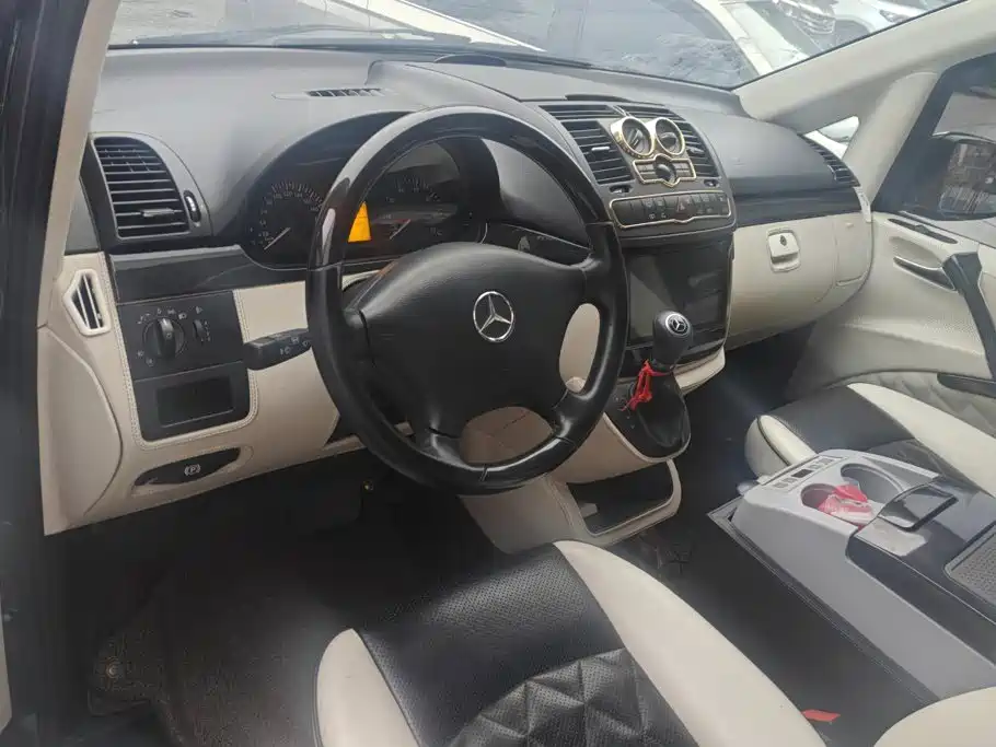 Mercedes-Benz Vito — миниатюра 12