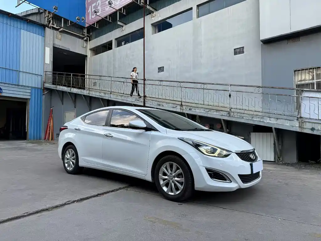 Hyundai Elantra Langdong — миниатюра 3