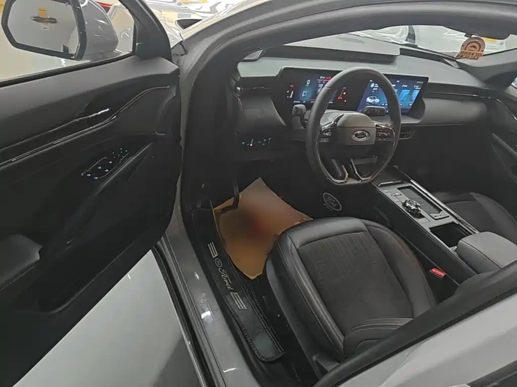 Ford Mondeo — миниатюра 16