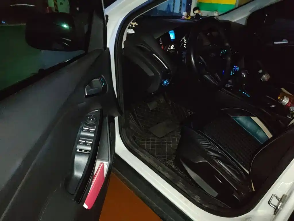 Ford Focus — миниатюра 13