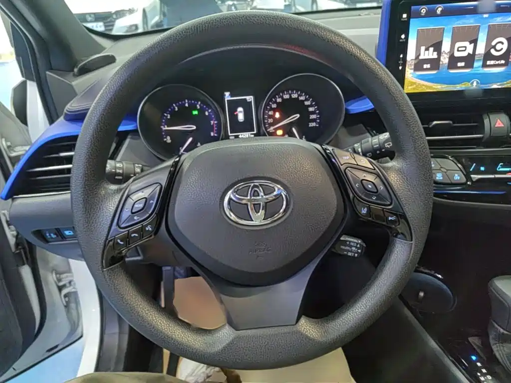 Toyota IZOA — миниатюра 11