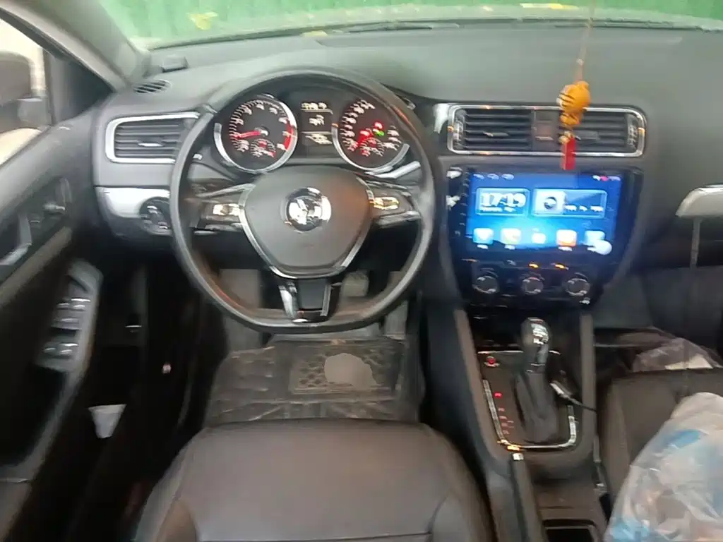 Volkswagen Sagitar — миниатюра 17