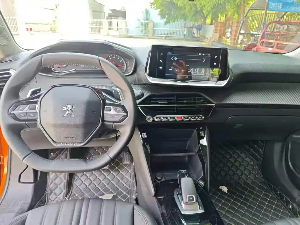 Peugeot 2008 — миниатюра 10