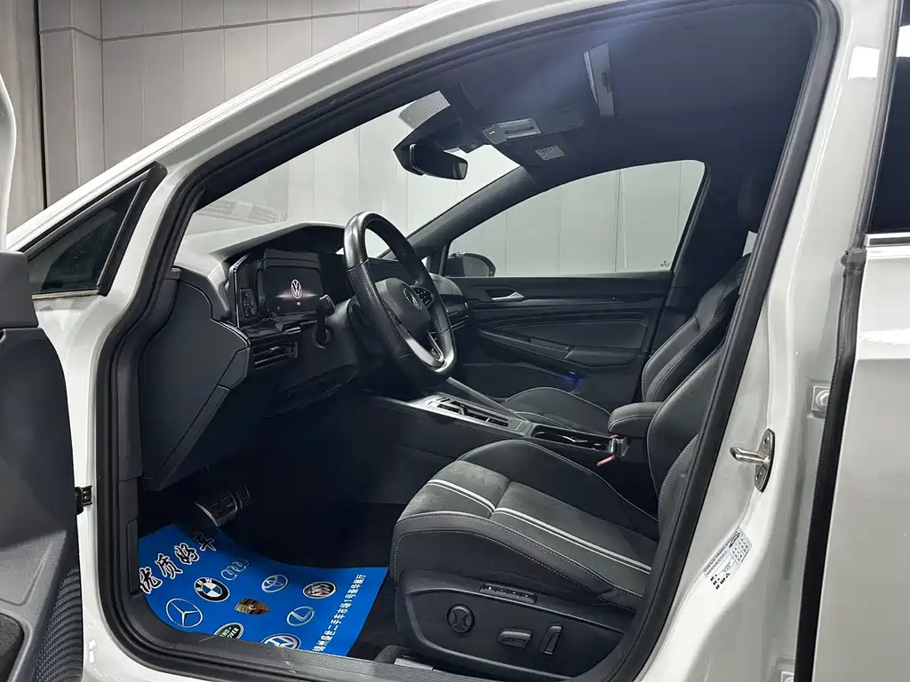 Volkswagen Golf — миниатюра 9
