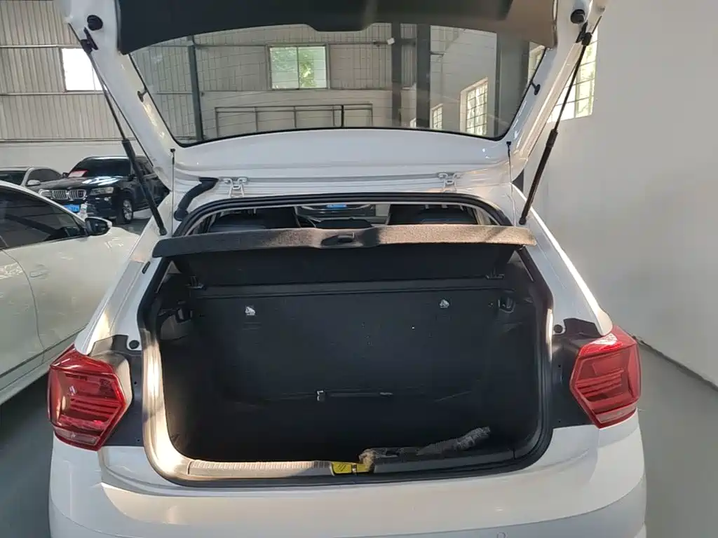 Volkswagen Polo — миниатюра 19