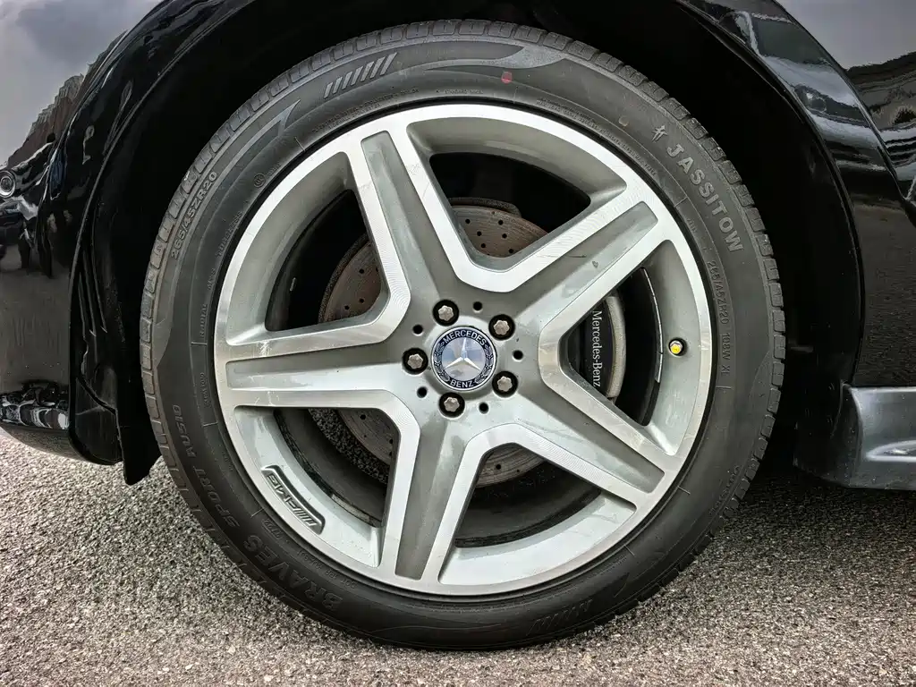 Mercedes-Benz GLE (Import) — миниатюра 16