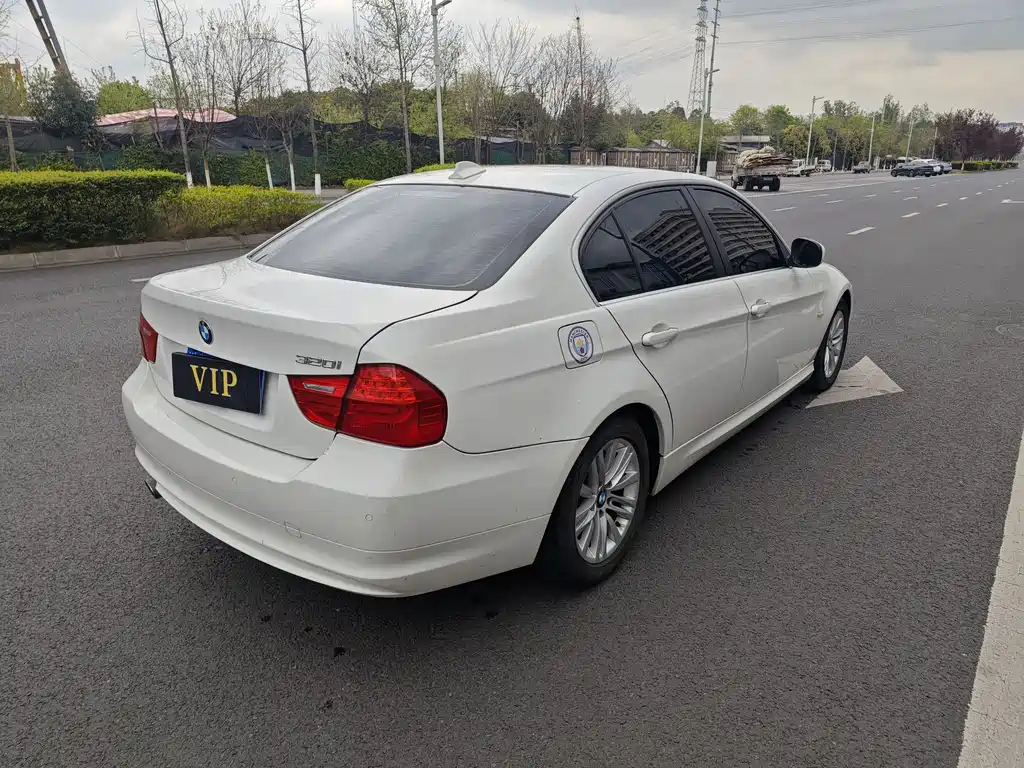 BMW 3 Series 3 2012 320i Luxury