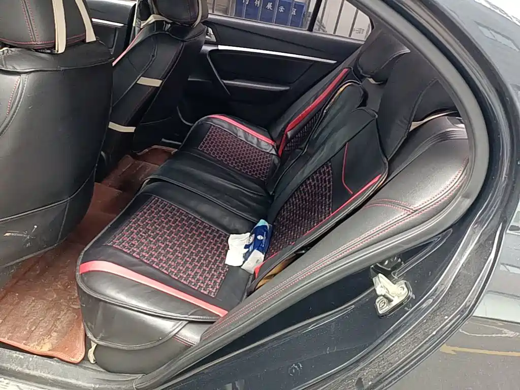 Geely Emgrand — миниатюра 22