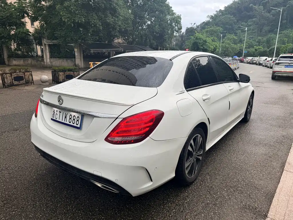 Mercedes-Benz C-Class — миниатюра 10