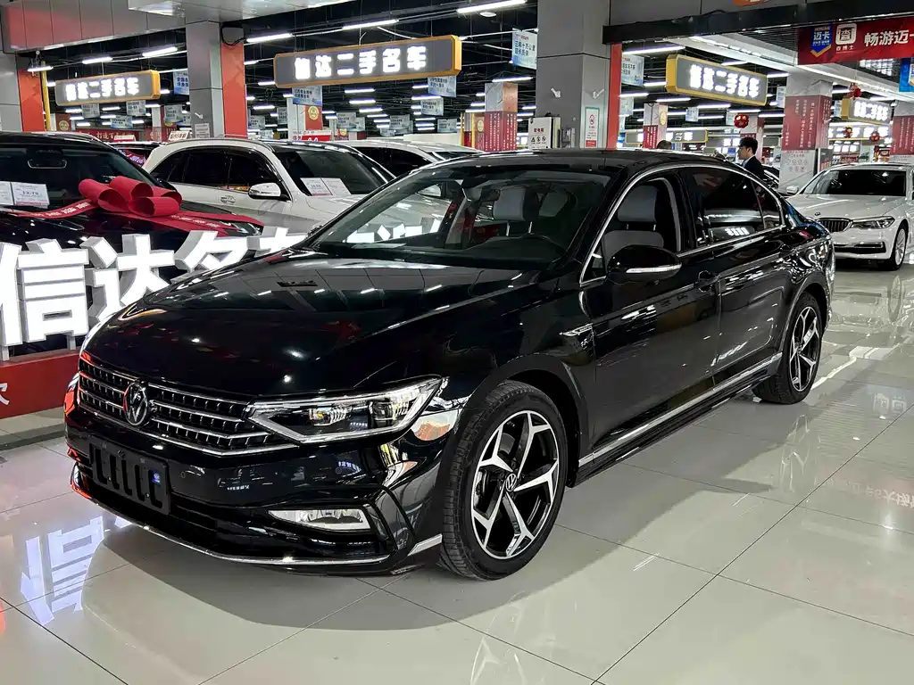Volkswagen Magotan 2024