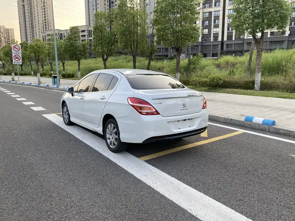 Peugeot 308 — миниатюра 3