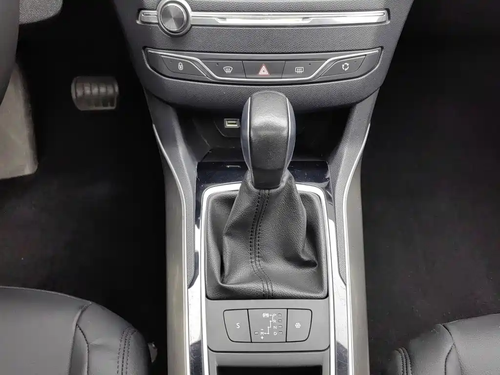Peugeot 408 — миниатюра 13
