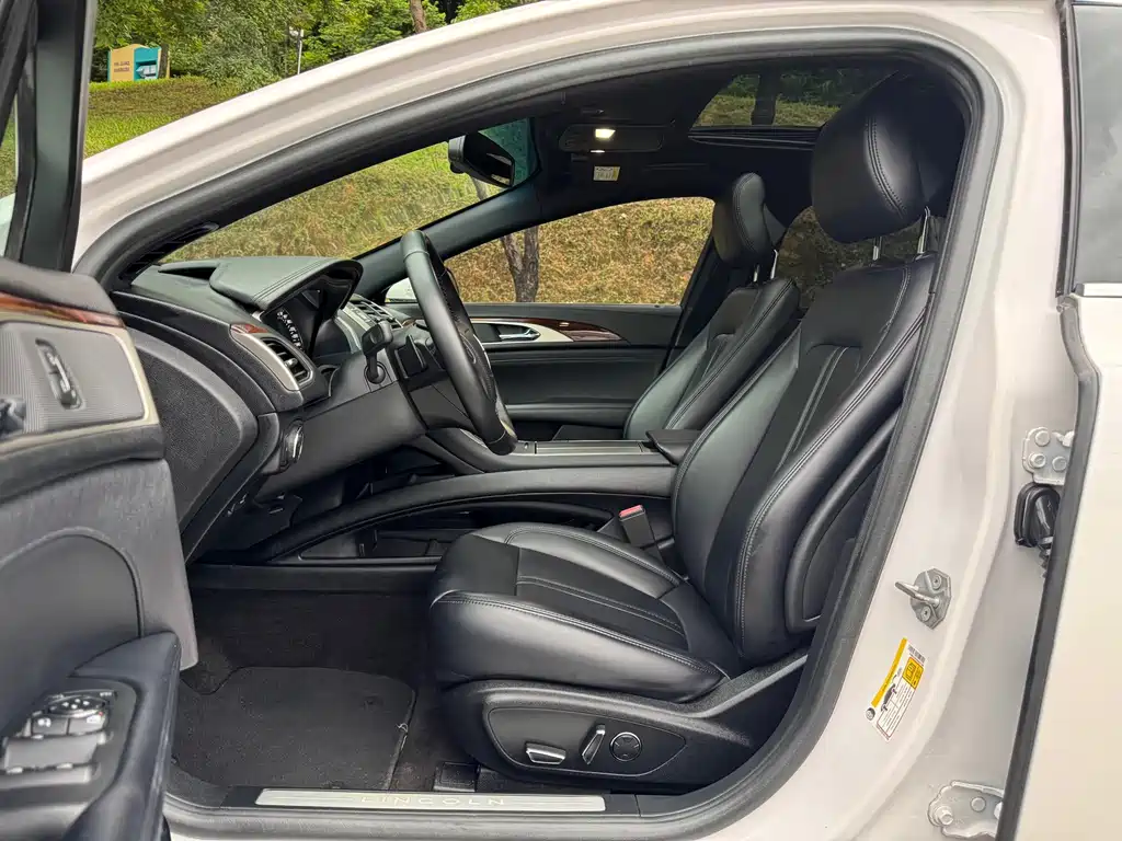 Lincoln MKZ — миниатюра 13