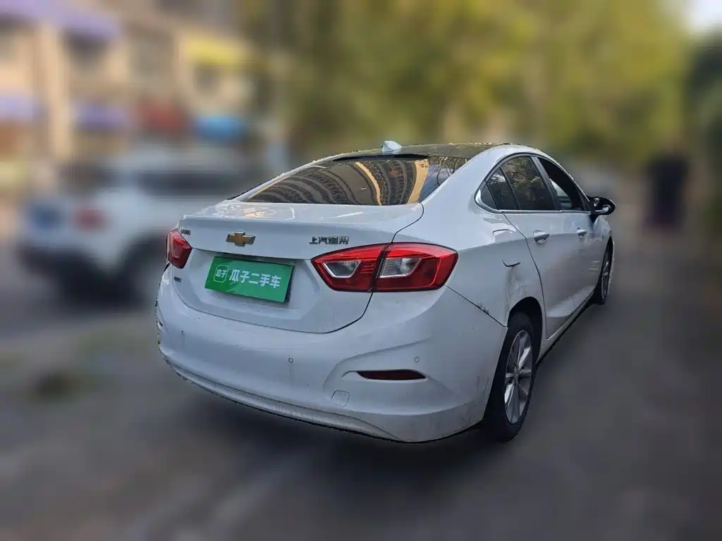 Chevrolet Cruze — миниатюра 5