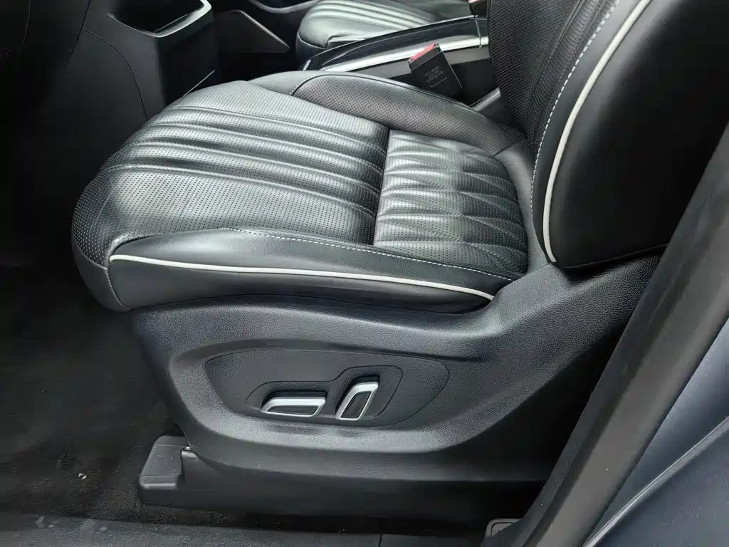 Roewe iMAX8 — миниатюра 20