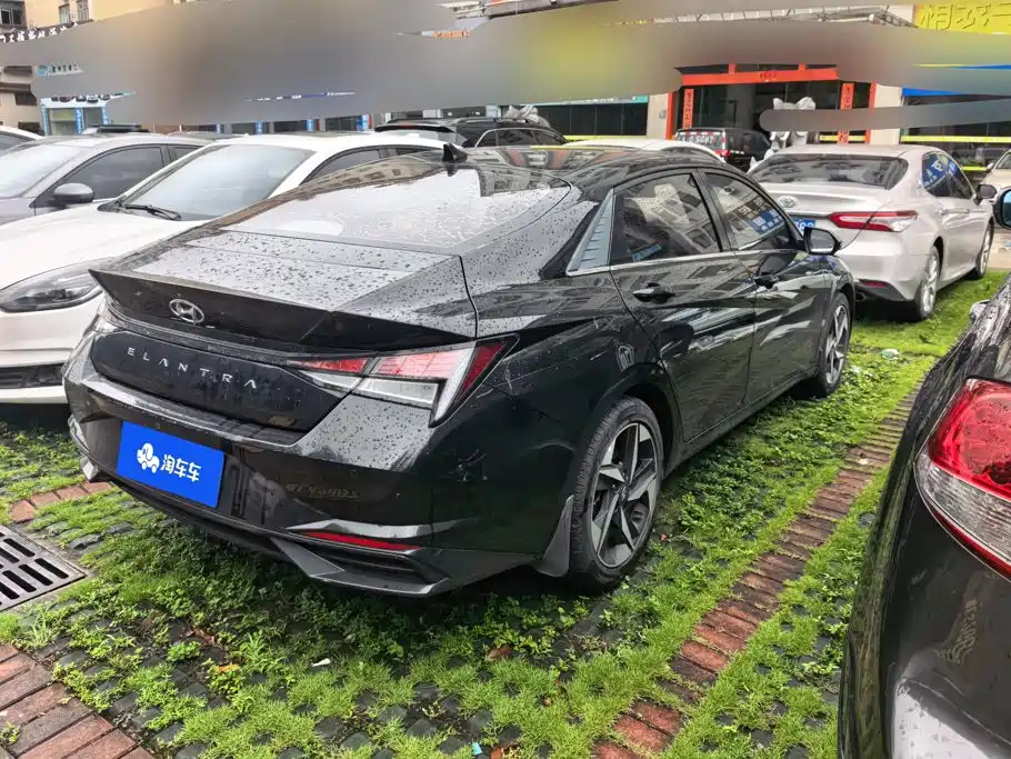 Hyundai Elantra — миниатюра 3