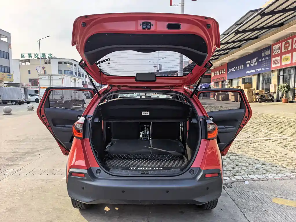 Honda Fit — миниатюра 8