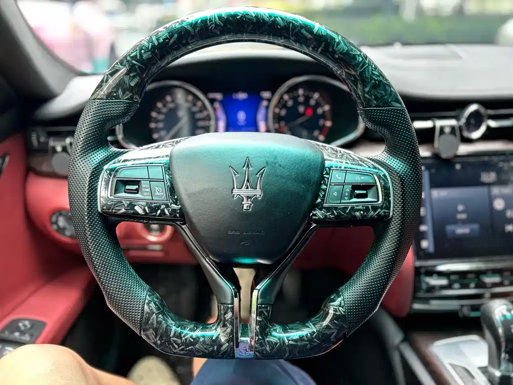 Maserati Quattroporte — миниатюра 11