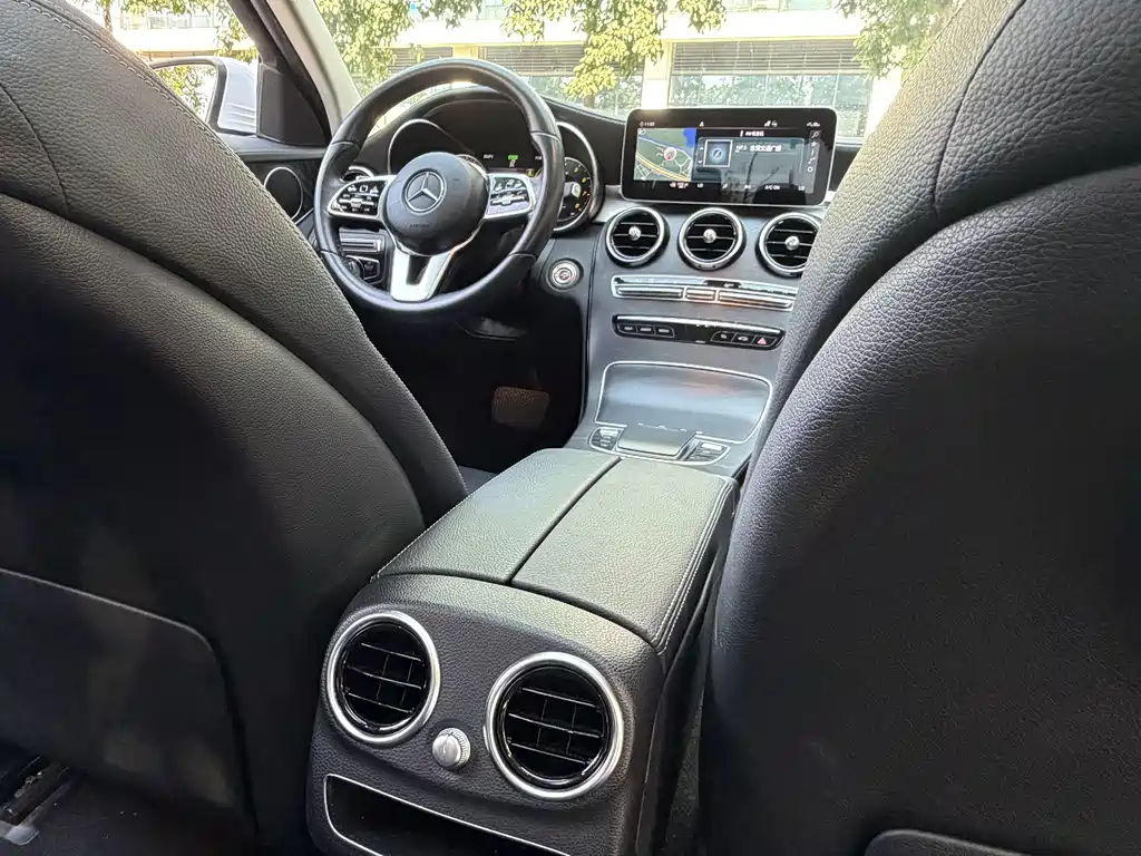 Mercedes-Benz C-Class — миниатюра 14