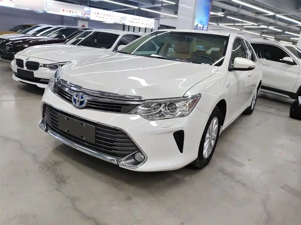 Toyota Camry 2016
