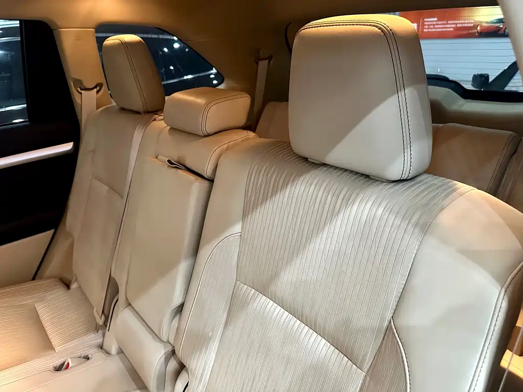 Toyota Highlander — миниатюра 8