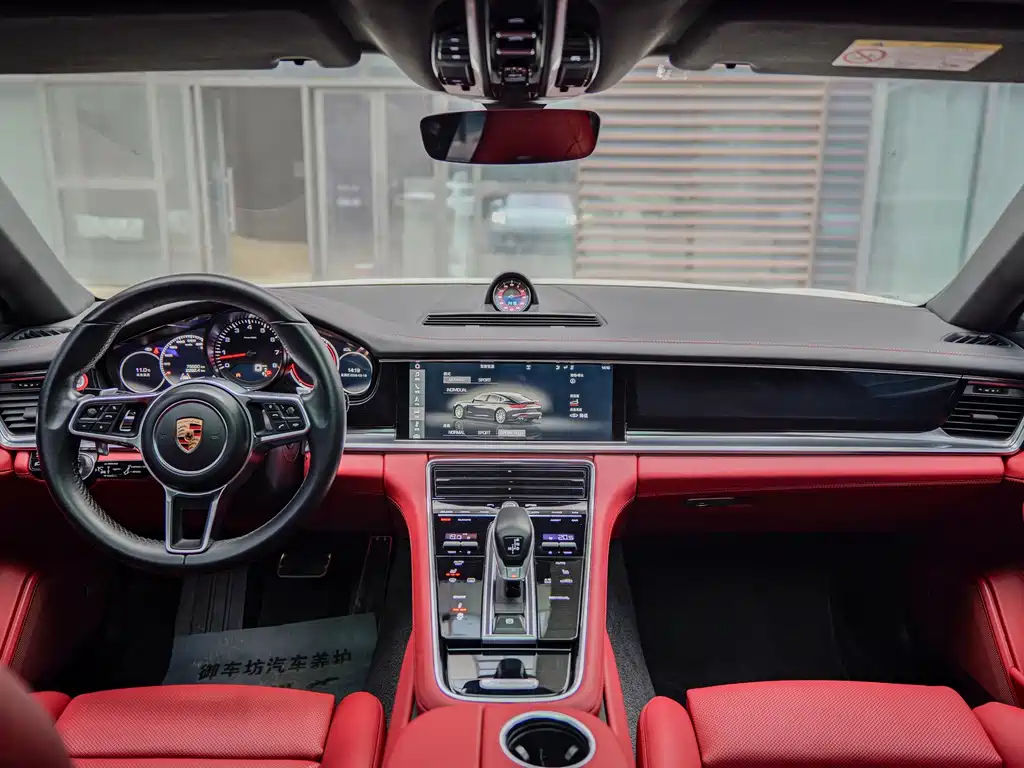 Porsche Panamera — миниатюра 5