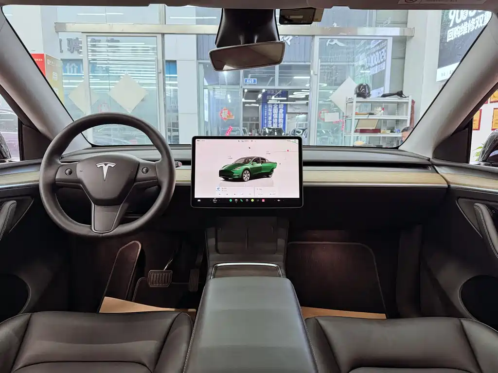 Tesla Model Y — фотографии объявления, Фото 11