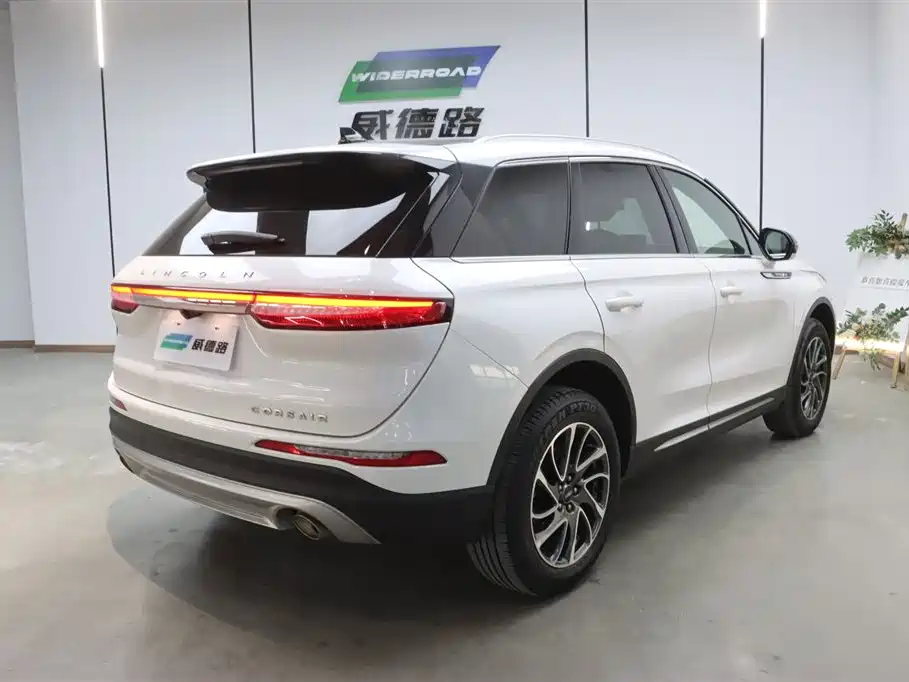 Lincoln Corsair 2021 2.0T